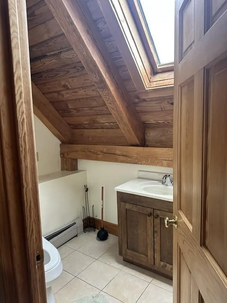 128 Mitten Mountain Road Centerville Twp ME 04623