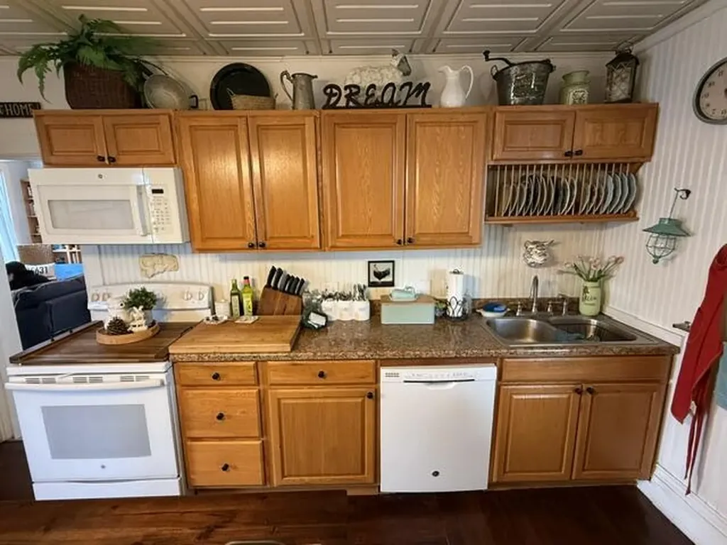 28 Washington Street Eastport ME 04631