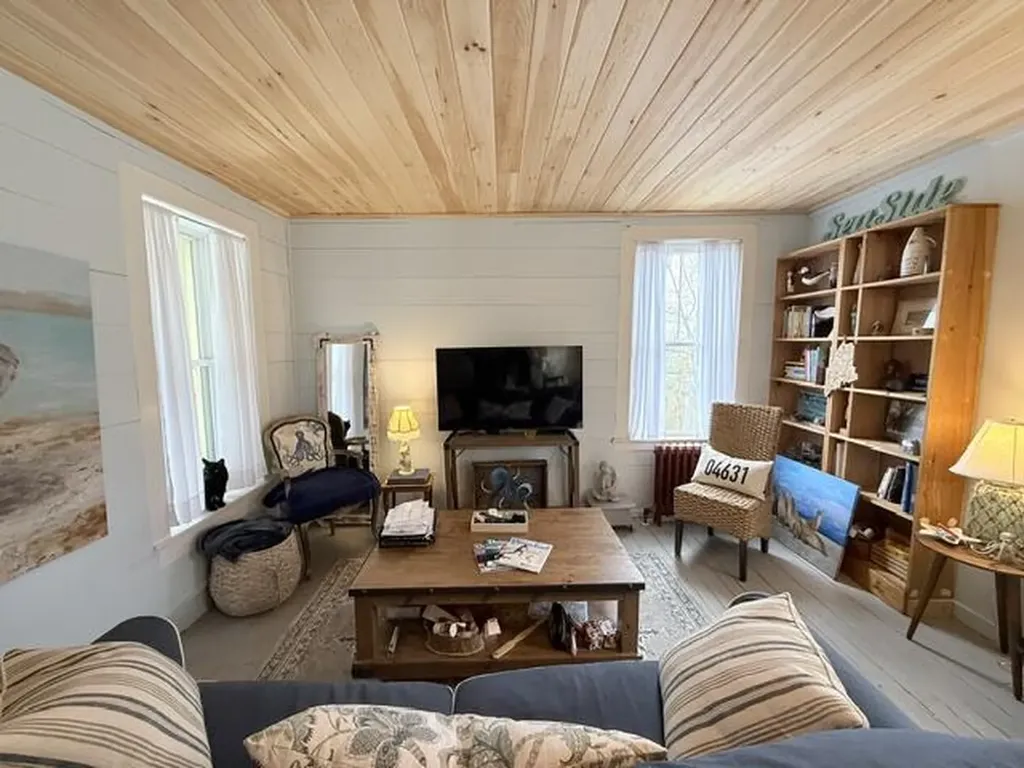 28 Washington Street Eastport ME 04631