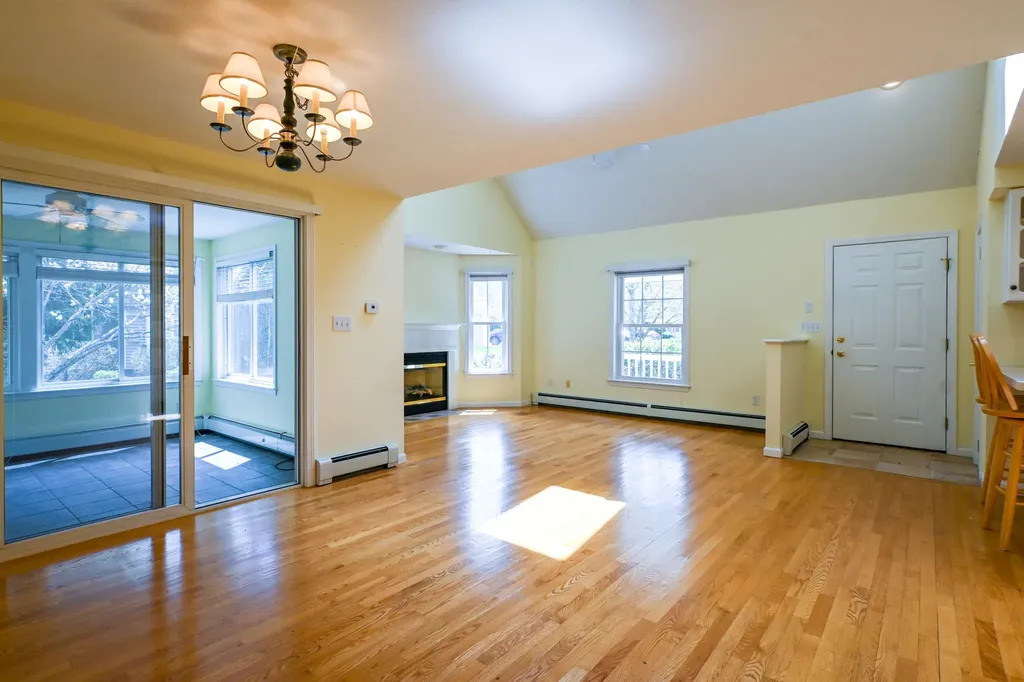 66 Stratford Place Kennebunk ME 04043