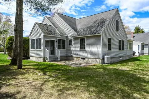 66 Stratford Place Kennebunk ME 04043