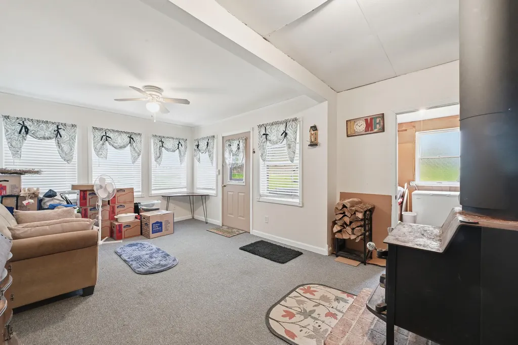 18 Burke Street Farmingdale ME 04344