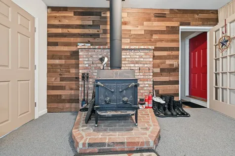 18 Burke Street Farmingdale ME 04344