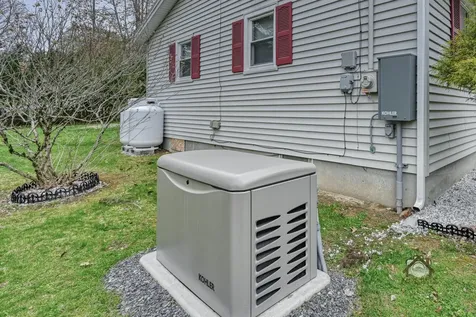 18 Burke Street Farmingdale ME 04344