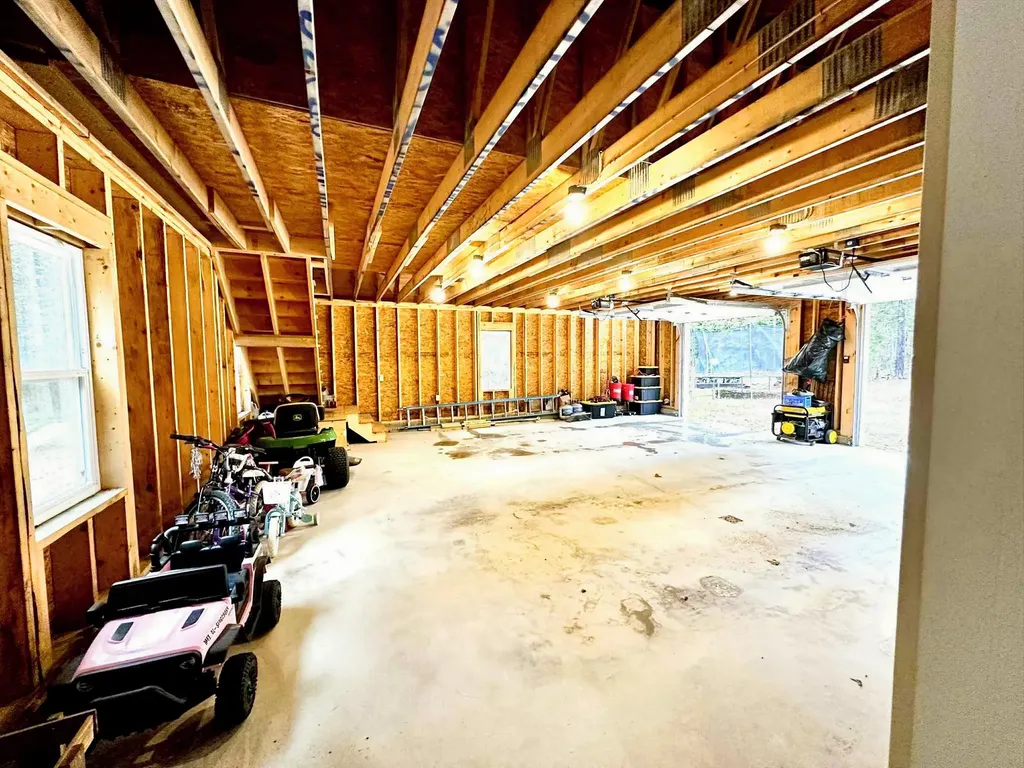 10 Hemlock Point Northfield ME 04654