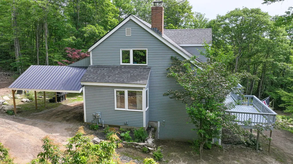 674 Elm Hill Road Paris ME 04281