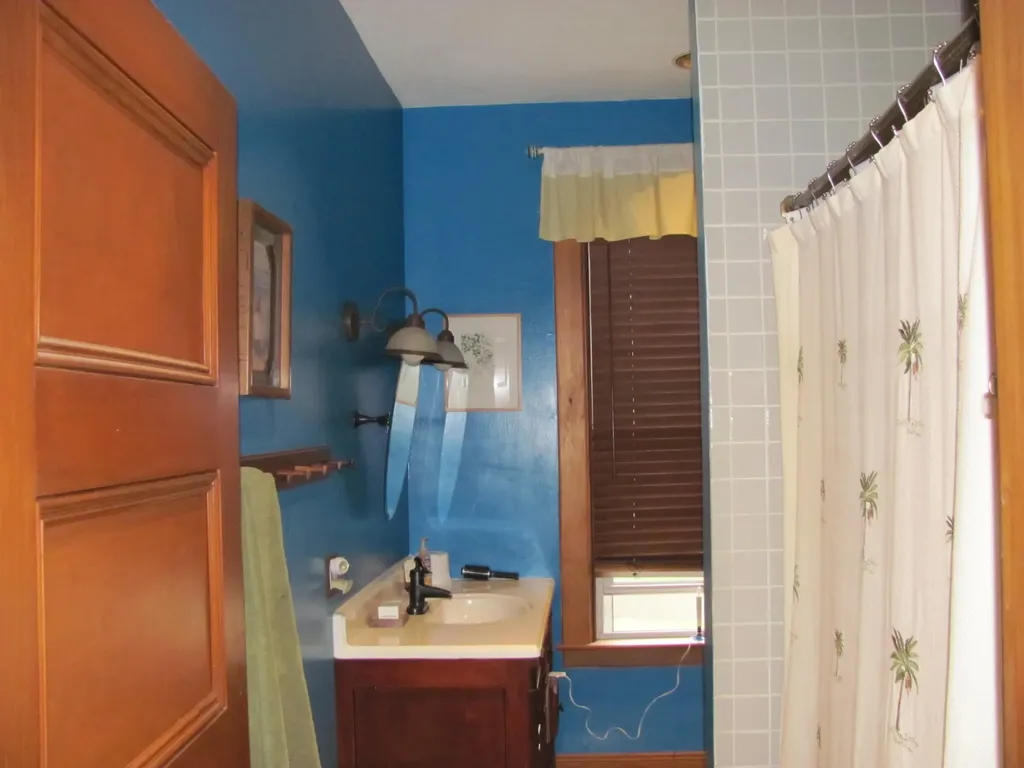 32 Pleasant Street Houlton ME 04730