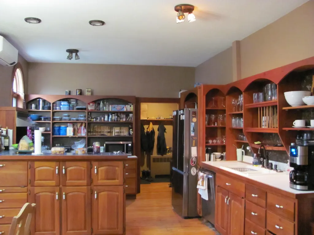 32 Pleasant Street Houlton ME 04730