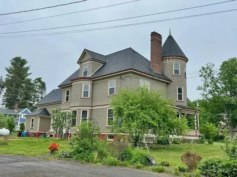 32 Pleasant Street Houlton ME 04730