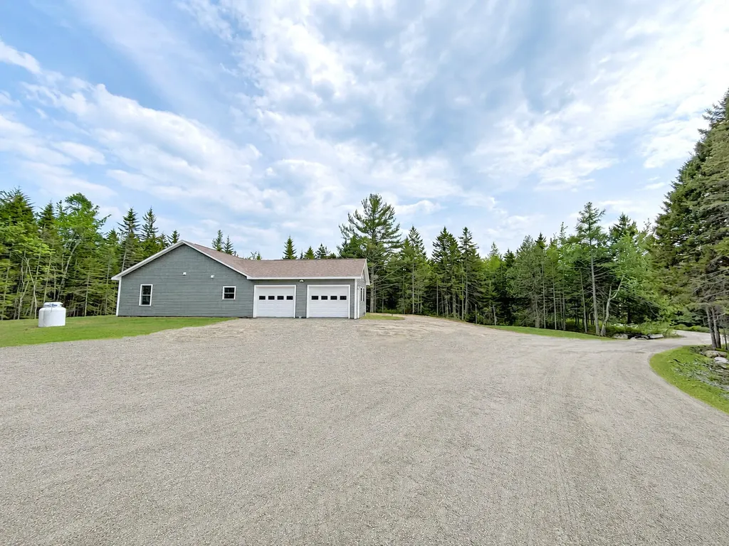 29 Alder Lane Tremont ME 04612