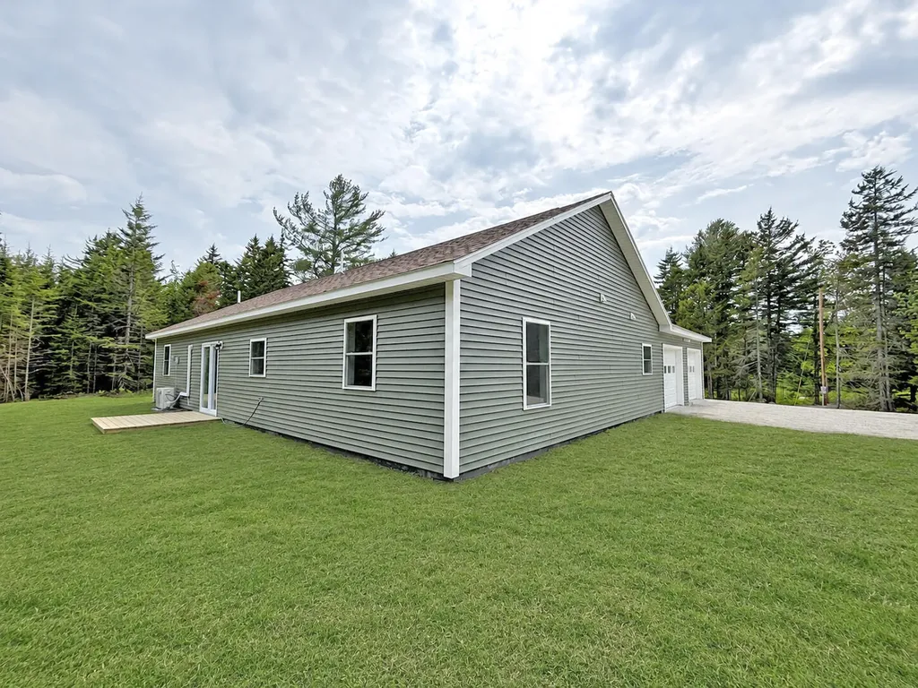 29 Alder Lane Tremont ME 04612