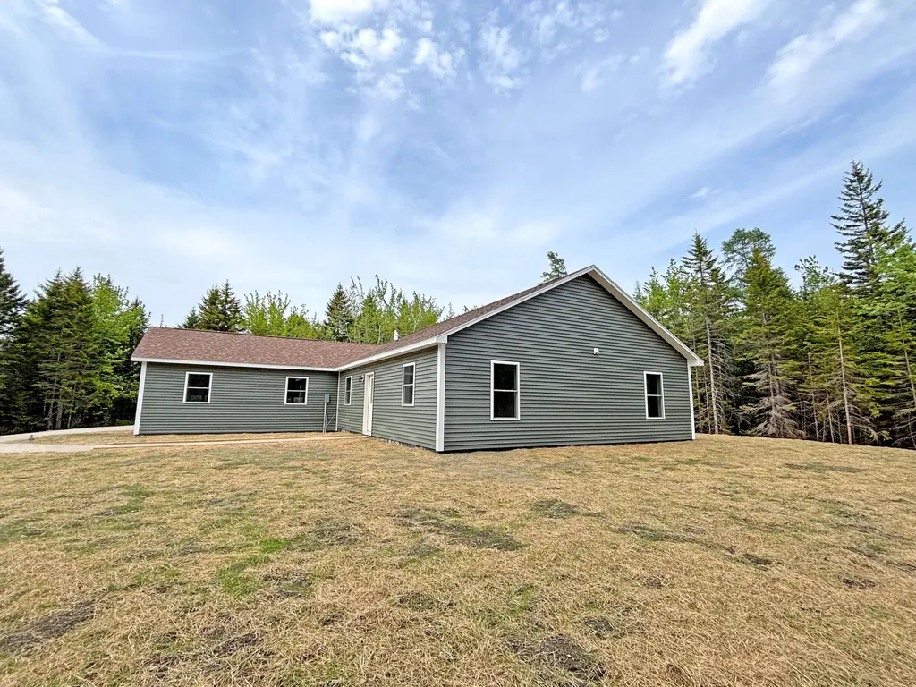 29 Alder Lane Tremont ME 04612