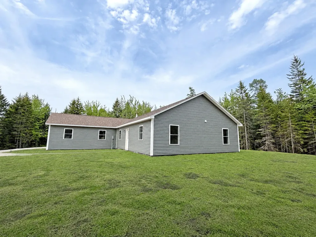 29 Alder Lane Tremont ME 04612
