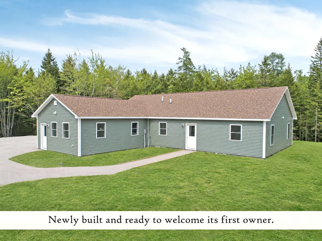 29 Alder Lane Tremont ME 04612