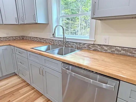 29 Alder Lane Tremont ME 04612