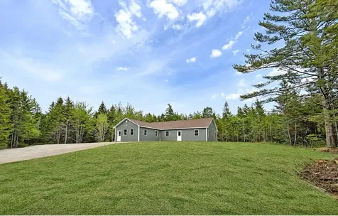29 Alder Lane Tremont ME 04612