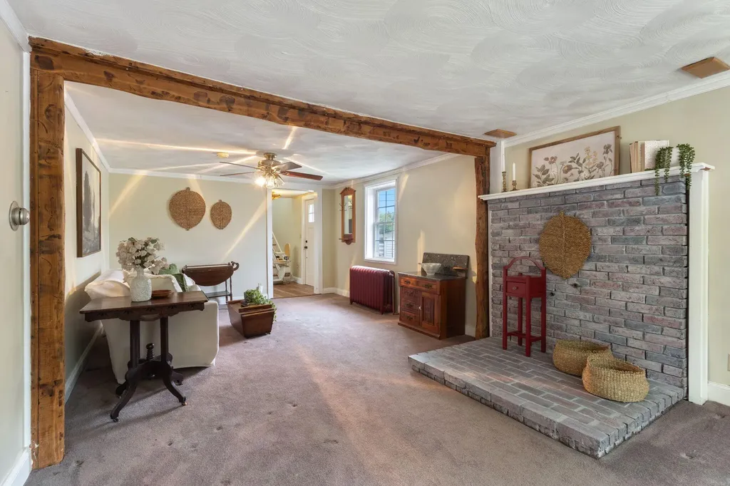4 N Gorham Road Gorham ME 04038