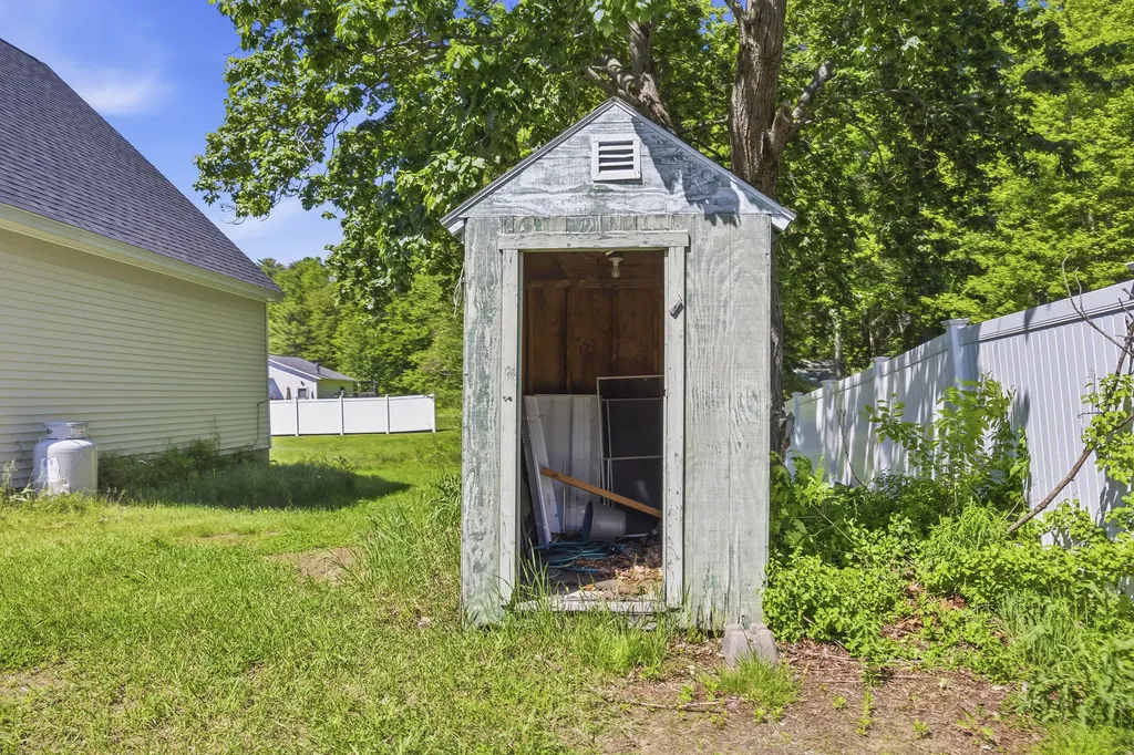 2 Whitney Street Lisbon ME 04250