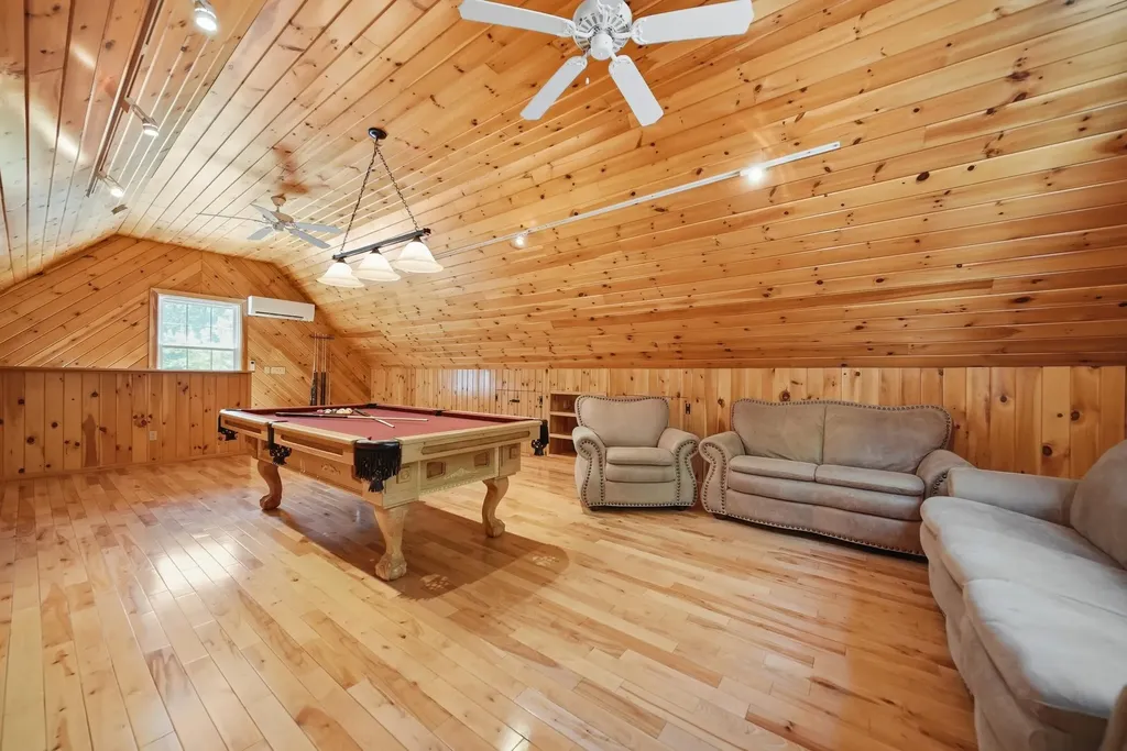2 Betty Lane Waterboro ME 04030