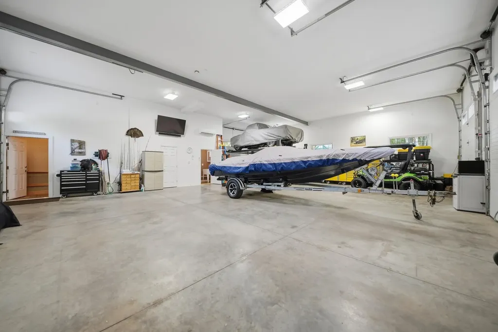 2 Betty Lane Waterboro ME 04030