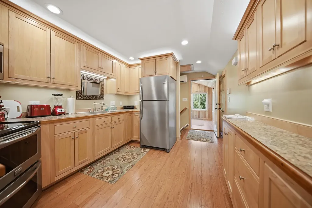 2 Betty Lane Waterboro ME 04030