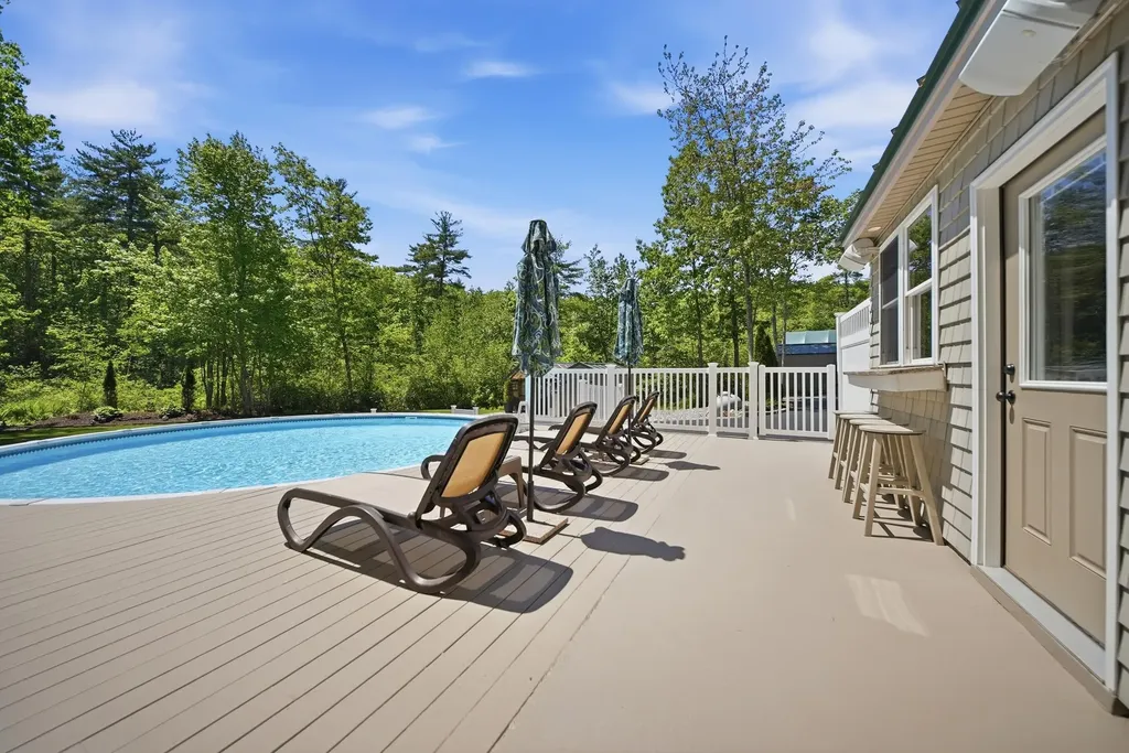 2 Betty Lane Waterboro ME 04030