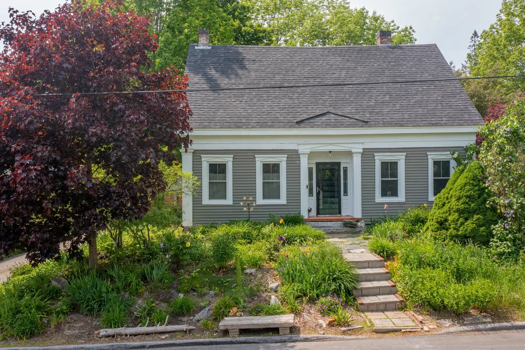 42 Elm Street Bucksport ME 04416