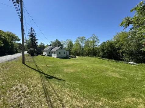 676 River Road Bucksport ME 04416