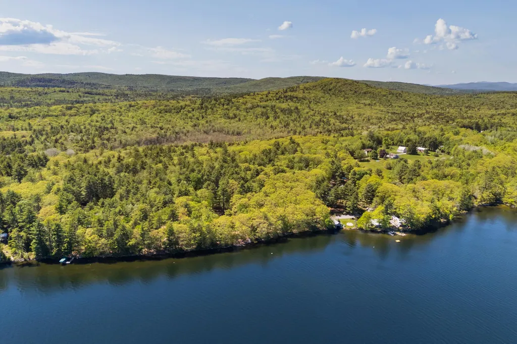 66 Nickerson Lane Rome ME 04963