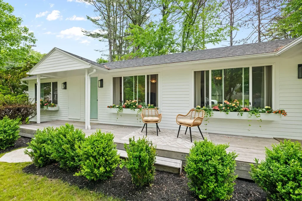 11 Wildes District Road Kennebunkport ME 04046