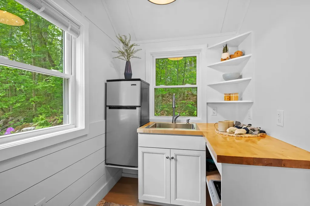 11 Wildes District Road Kennebunkport ME 04046