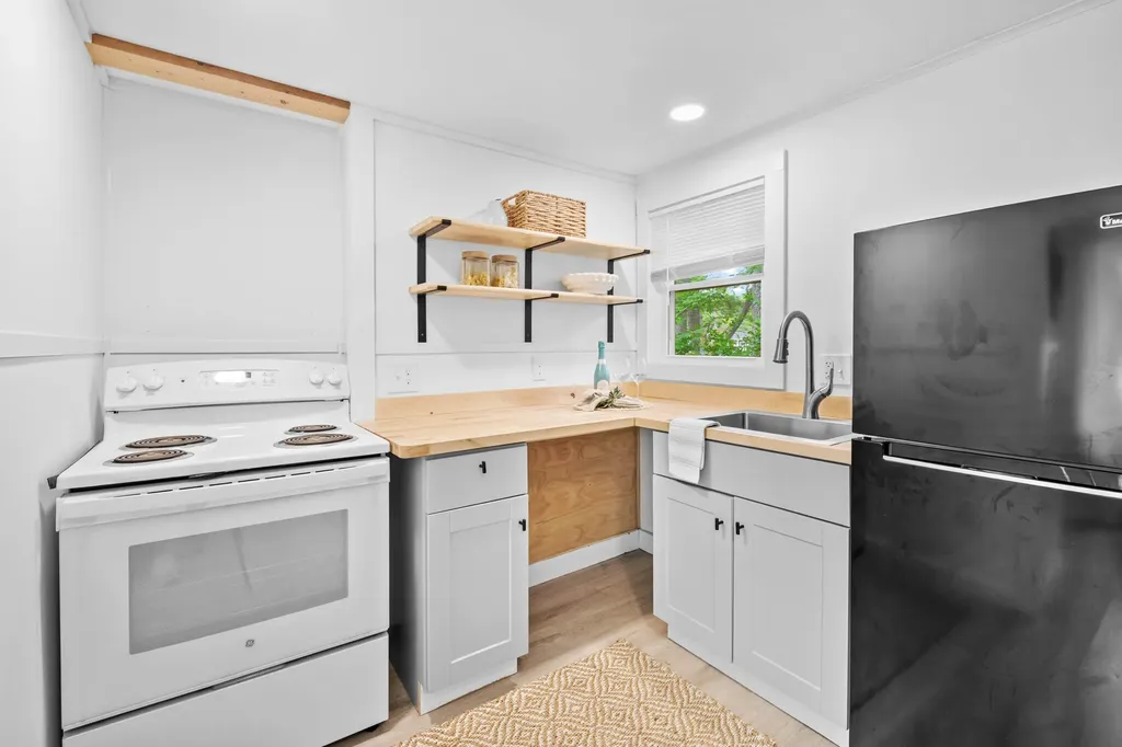 11 Wildes District Road Kennebunkport ME 04046