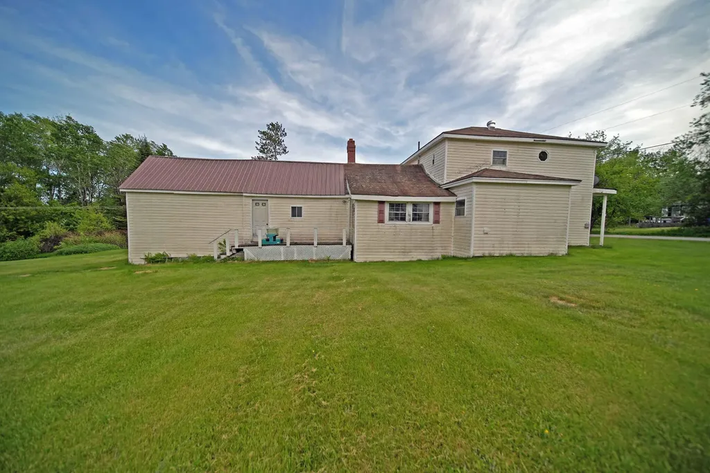 93 High Street Vanceboro ME 04491