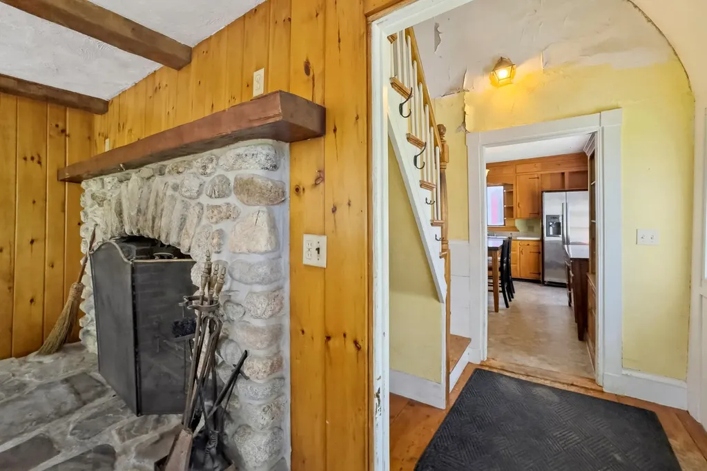 1117 Main Street Waldoboro ME 04572