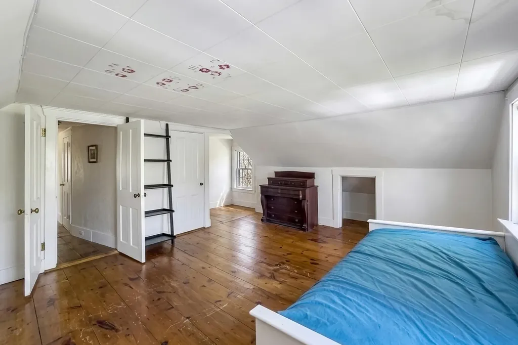 1117 Main Street Waldoboro ME 04572