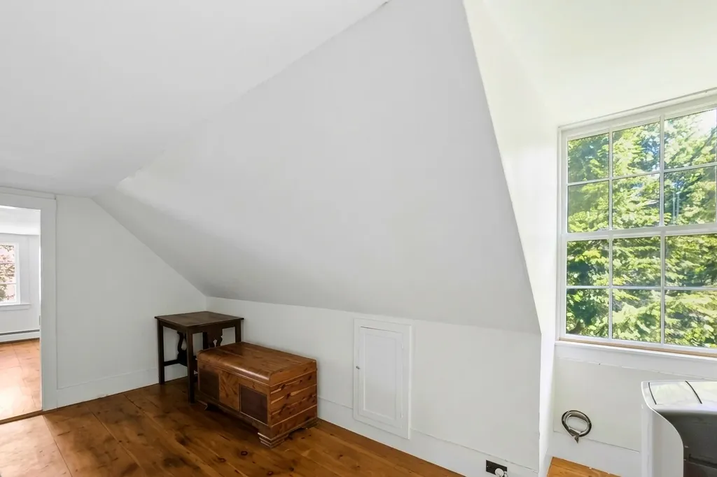 1117 Main Street Waldoboro ME 04572