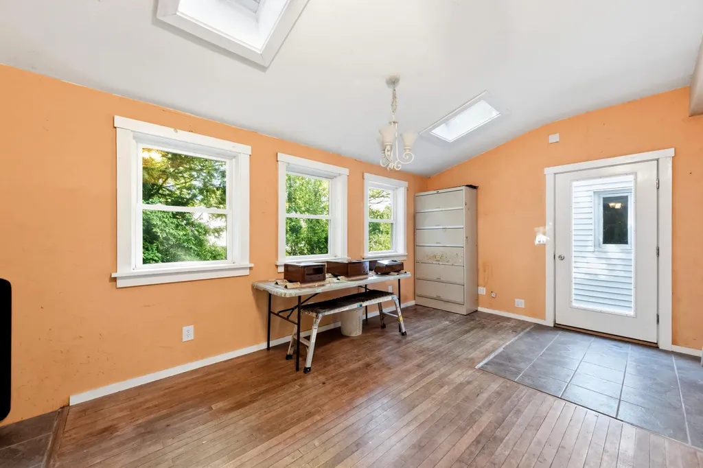1117 Main Street Waldoboro ME 04572