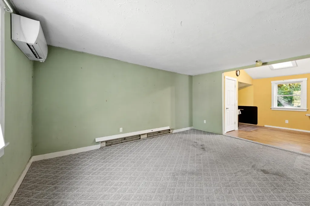 1117 Main Street Waldoboro ME 04572