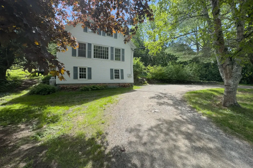 1117 Main Street Waldoboro ME 04572