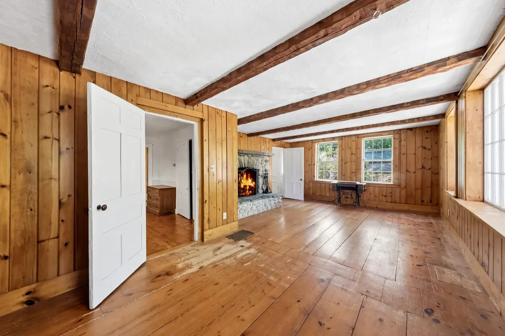 1117 Main Street Waldoboro ME 04572