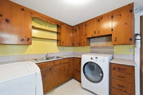1117 Main Street Waldoboro ME 04572