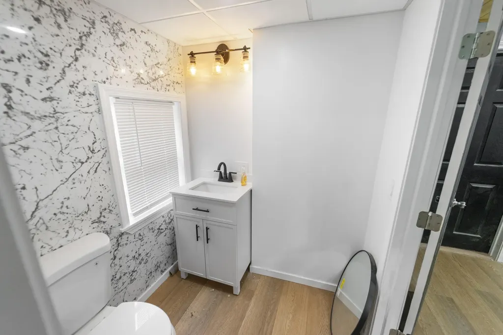 156 Essex Street Bangor ME 04401