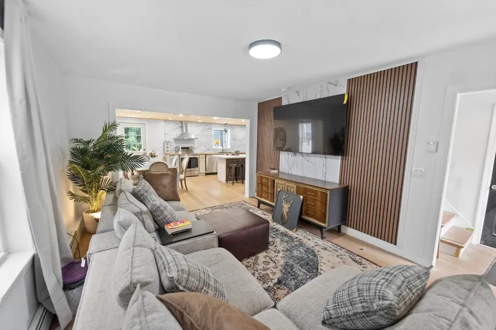 156 Essex Street Bangor ME 04401