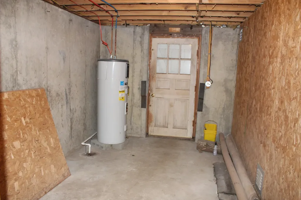 122 Greeley Road Windsor ME 04363