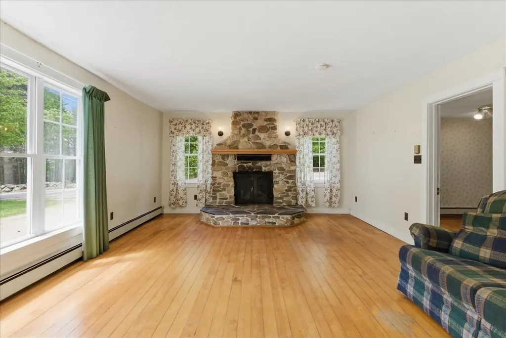 89 Bryant Road Buckfield ME 04220