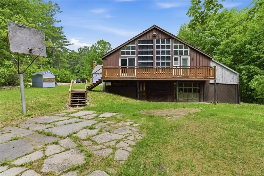 89 Bryant Road Buckfield ME 04220