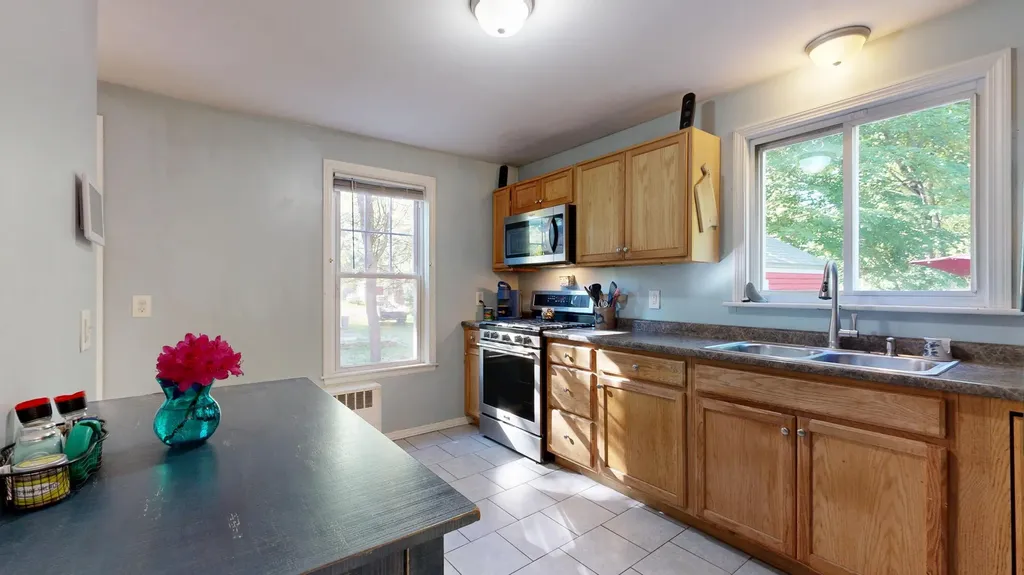 232 Lake Street Auburn ME 04210