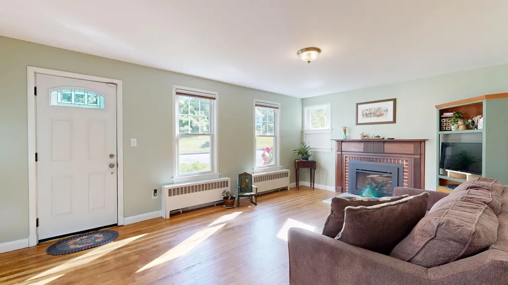 232 Lake Street Auburn ME 04210