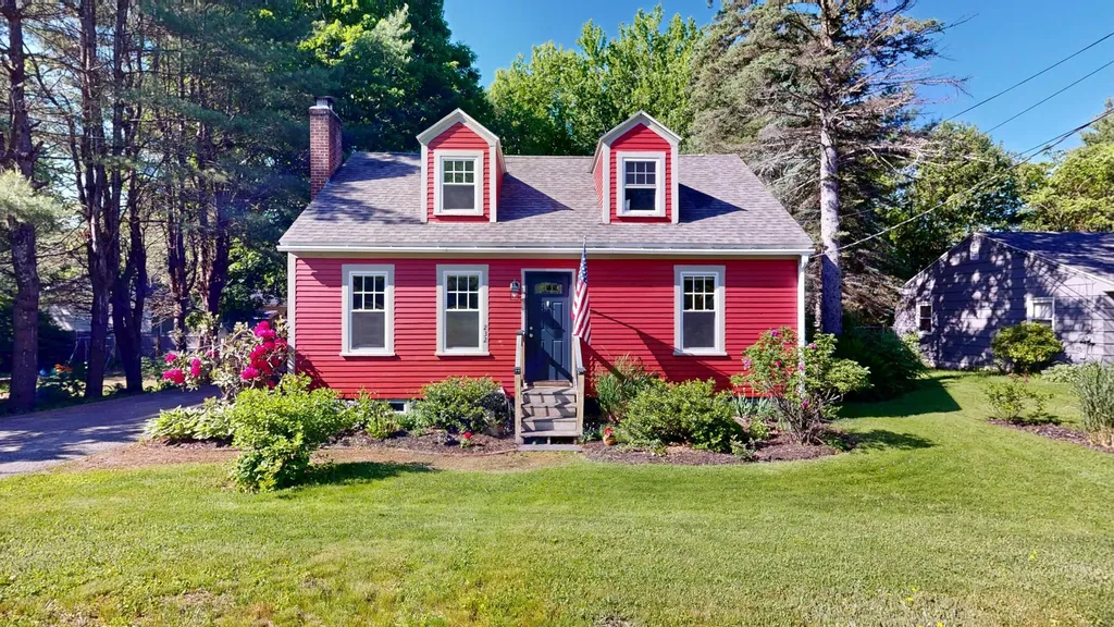 232 Lake Street Auburn ME 04210