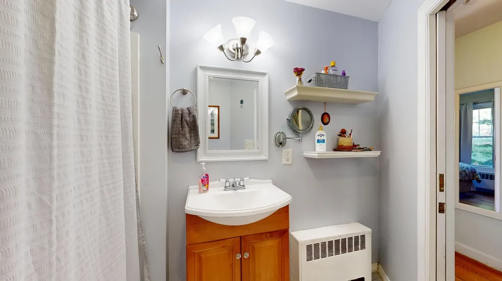 232 Lake Street Auburn ME 04210